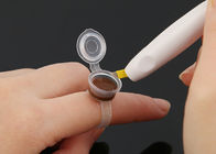 Taza plástica disponible del anillo de los accesorios del tatuaje con el casquillo para el pigmento
